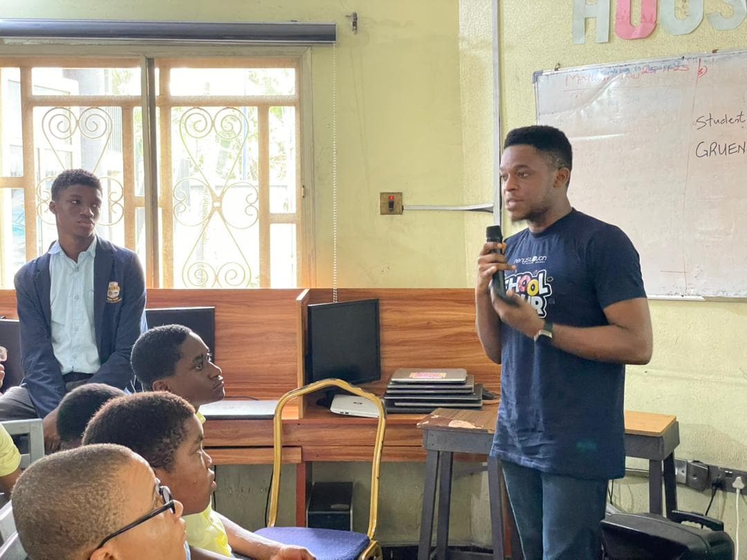 School Tour Moment 2